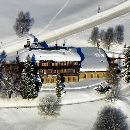 阿尔斯基酒店 Špindlerŭv Mlýn