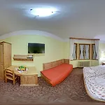 Hotel Alpsky 3*